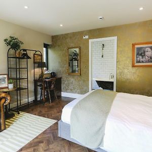 Deluxe Double Room River View